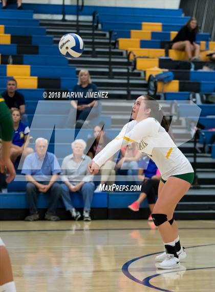 Thumbnail 1 in Moorpark @ Agoura photogallery.
