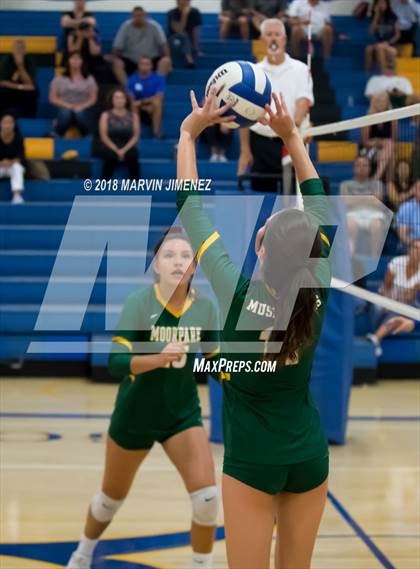 Thumbnail 2 in Moorpark @ Agoura photogallery.