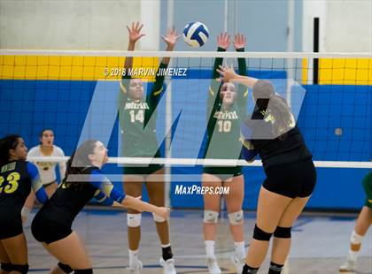 Thumbnail 2 in Moorpark @ Agoura photogallery.