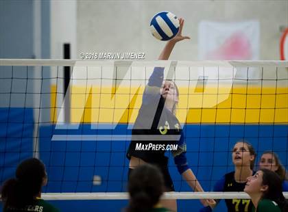 Thumbnail 3 in Moorpark @ Agoura photogallery.