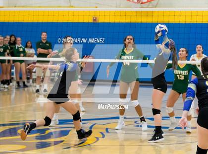 Thumbnail 2 in Moorpark @ Agoura photogallery.