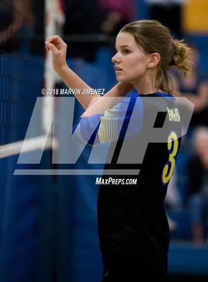 Thumbnail 1 in Moorpark @ Agoura photogallery.
