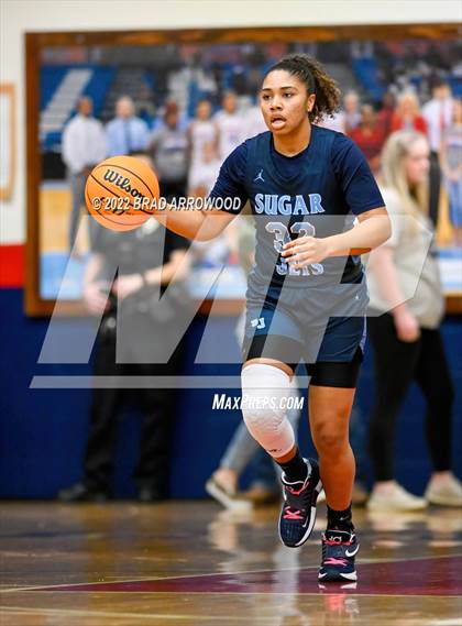Thumbnail 3 in North Davidson vs. Enka (NCHSAA 3A Western Regional Finals) photogallery.