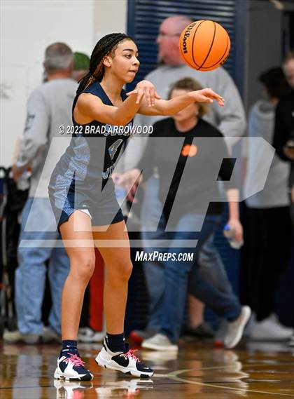 Thumbnail 1 in North Davidson vs. Enka (NCHSAA 3A Western Regional Finals) photogallery.