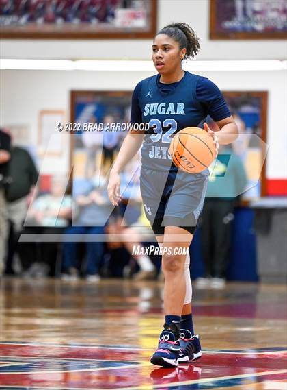 Thumbnail 1 in North Davidson vs. Enka (NCHSAA 3A Western Regional Finals) photogallery.