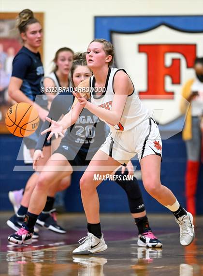 Thumbnail 2 in North Davidson vs. Enka (NCHSAA 3A Western Regional Finals) photogallery.