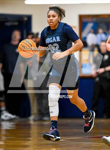 Thumbnail 1 in North Davidson vs. Enka (NCHSAA 3A Western Regional Finals) photogallery.