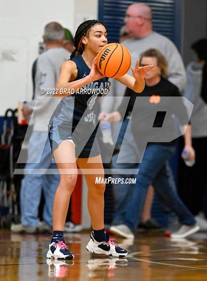 Thumbnail 3 in North Davidson vs. Enka (NCHSAA 3A Western Regional Finals) photogallery.