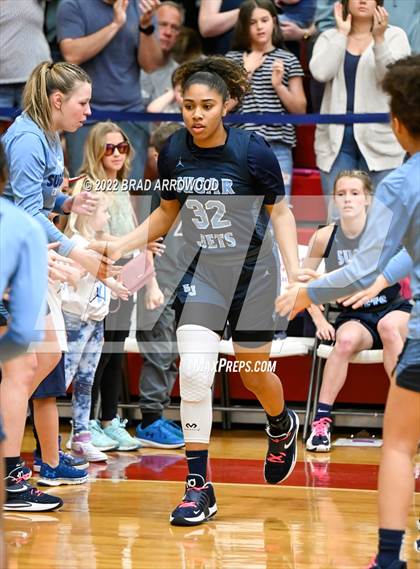 Thumbnail 1 in North Davidson vs. Enka (NCHSAA 3A Western Regional Finals) photogallery.