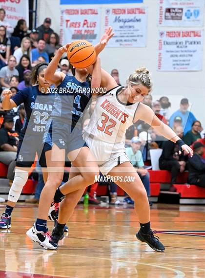 Thumbnail 2 in North Davidson vs. Enka (NCHSAA 3A Western Regional Finals) photogallery.