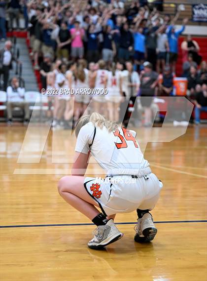 Thumbnail 2 in North Davidson vs. Enka (NCHSAA 3A Western Regional Finals) photogallery.