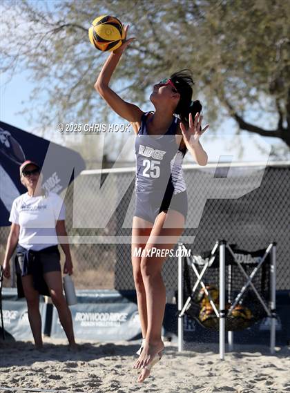 Thumbnail 2 in Saguaro vs Ironwood Ridge (Division II Round 1) photogallery.