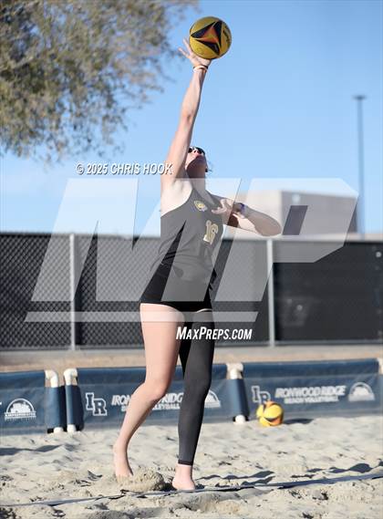 Thumbnail 2 in Saguaro vs Ironwood Ridge (Division II Round 1) photogallery.