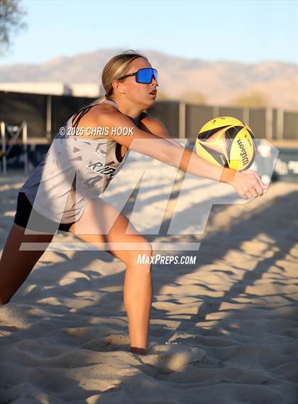 Thumbnail 2 in Saguaro vs Ironwood Ridge (Division II Round 1) photogallery.