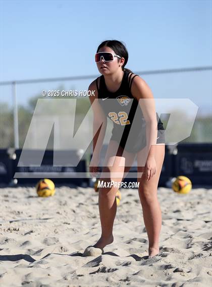 Thumbnail 2 in Saguaro vs Ironwood Ridge (Division II Round 1) photogallery.