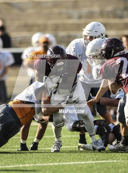 Thumbnail 2 in Sullivan Central @ Tennessee (Scrimmage) photogallery.