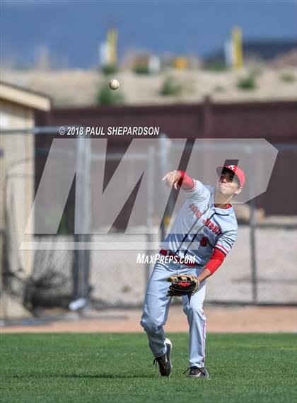 Thumbnail 2 in Pine Creek vs. Regis Jesuit (CHSAA 5A Regional Playoff) photogallery.