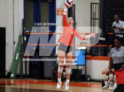 Thumbnail 1 in Reedy @ Rockwall photogallery.