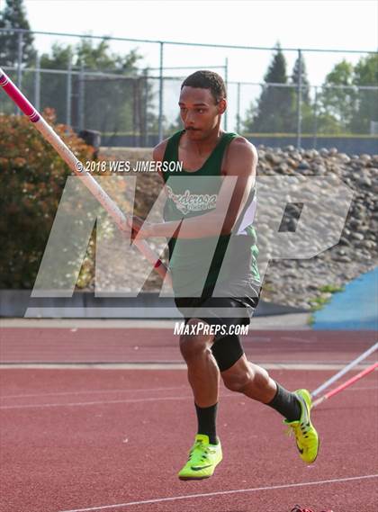 Thumbnail 2 in Capital Valley Conference League Championship Prelims photogallery.