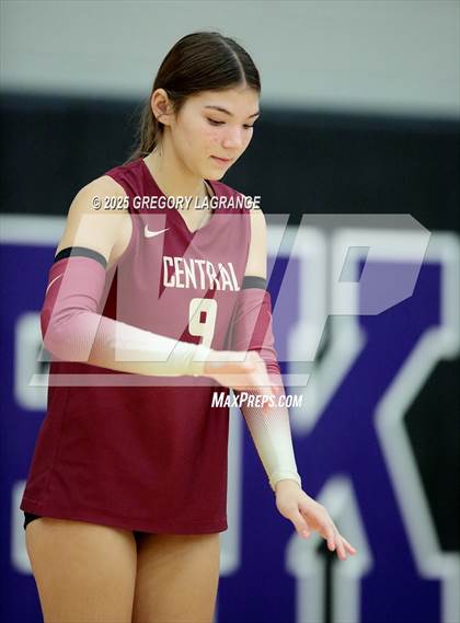 Thumbnail 3 in Keller Central vs Timber Creek photogallery.