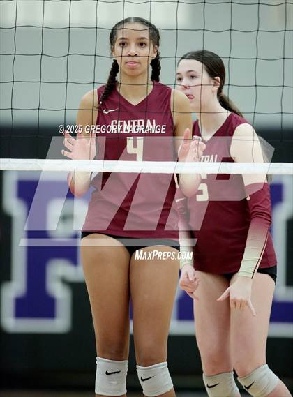 Thumbnail 2 in Keller Central vs Timber Creek photogallery.
