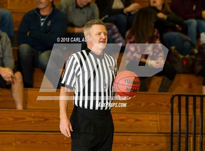 Thumbnail 3 in Ralston Valley vs. Chatfield (CHSSA 5A Second Round) photogallery.