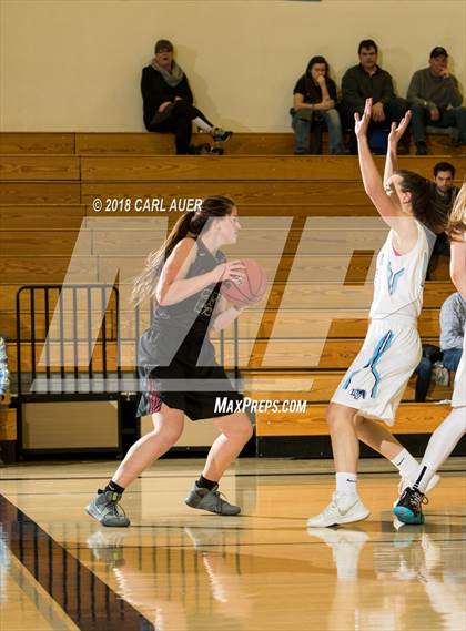 Thumbnail 2 in Ralston Valley vs. Chatfield (CHSSA 5A Second Round) photogallery.