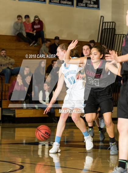 Thumbnail 2 in Ralston Valley vs. Chatfield (CHSSA 5A Second Round) photogallery.