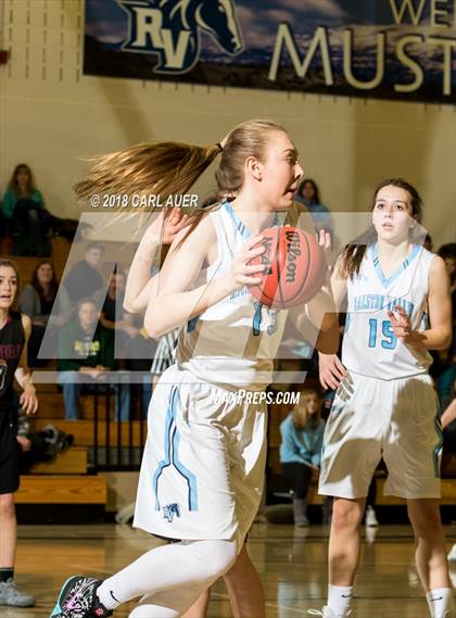 Thumbnail 2 in Ralston Valley vs. Chatfield (CHSSA 5A Second Round) photogallery.