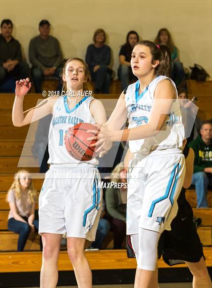 Thumbnail 2 in Ralston Valley vs. Chatfield (CHSSA 5A Second Round) photogallery.