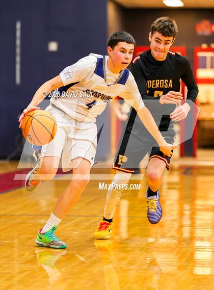 Thumbnail 1 in FR: Ponderosa @ Sand Creek photogallery.