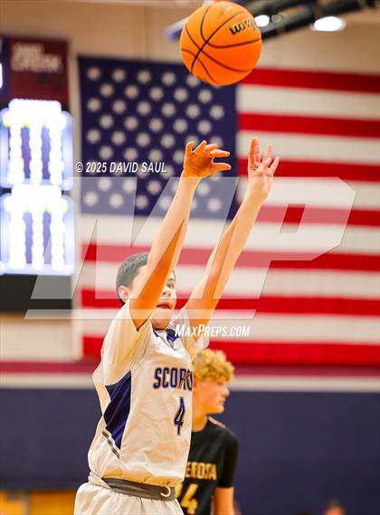 Thumbnail 1 in FR: Ponderosa @ Sand Creek photogallery.