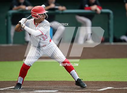 Thumbnail 2 in Life Waxahachie vs Carter-Riverside (UIL Bi-District Playoff) photogallery.