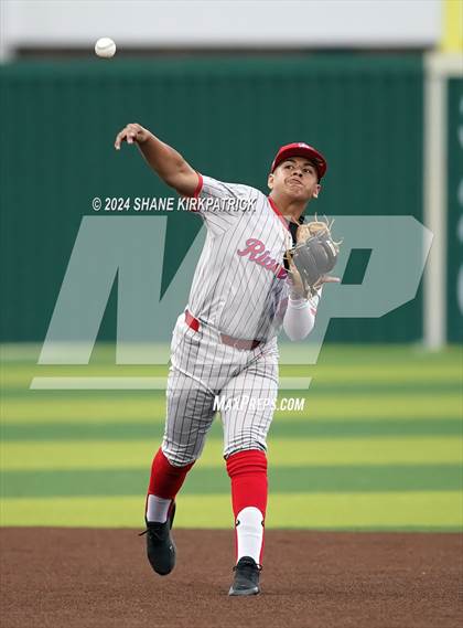 Thumbnail 2 in Life Waxahachie vs Carter-Riverside (UIL Bi-District Playoff) photogallery.