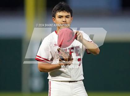 Thumbnail 2 in Life Waxahachie vs Carter-Riverside (UIL Bi-District Playoff) photogallery.