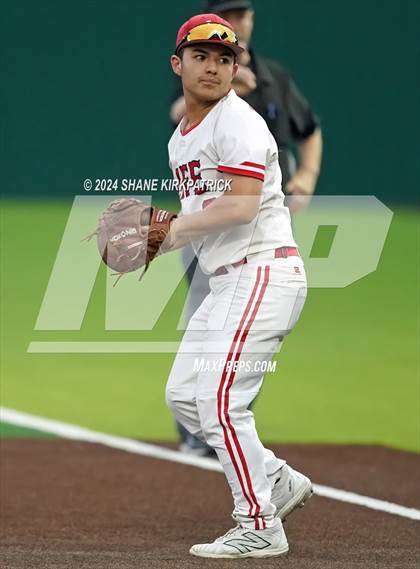 Thumbnail 2 in Life Waxahachie vs Carter-Riverside (UIL Bi-District Playoff) photogallery.