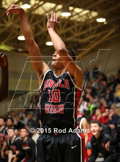 Thumbnail 1 in Lincoln Northeast vs. Lincoln (Heartland Athletic Conference Championship Game) photogallery.