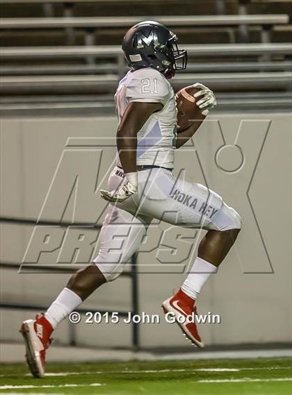 Thumbnail 3 in Clear Creek vs. Manvel (Region 3 6AD2 Area) photogallery.