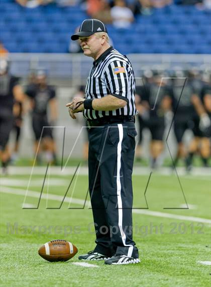 Thumbnail 1 in Brennan vs. Cedar Park (UIL 4A Division 2 Quarterfinal Playoff) photogallery.