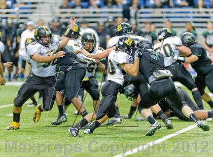 Thumbnail 2 in Brennan vs. Cedar Park (UIL 4A Division 2 Quarterfinal Playoff) photogallery.