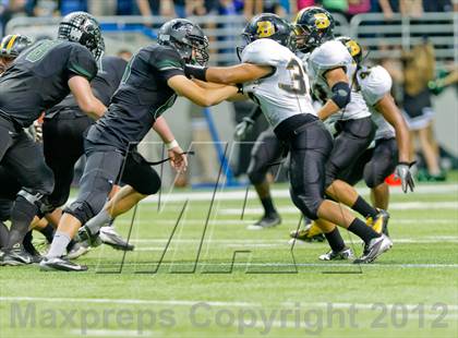 Thumbnail 1 in Brennan vs. Cedar Park (UIL 4A Division 2 Quarterfinal Playoff) photogallery.