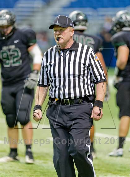 Thumbnail 2 in Brennan vs. Cedar Park (UIL 4A Division 2 Quarterfinal Playoff) photogallery.
