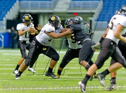 Thumbnail 1 in Brennan vs. Cedar Park (UIL 4A Division 2 Quarterfinal Playoff) photogallery.