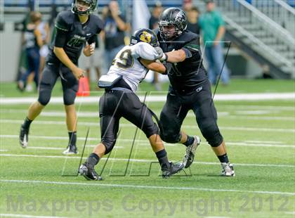 Thumbnail 1 in Brennan vs. Cedar Park (UIL 4A Division 2 Quarterfinal Playoff) photogallery.