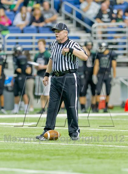 Thumbnail 3 in Brennan vs. Cedar Park (UIL 4A Division 2 Quarterfinal Playoff) photogallery.