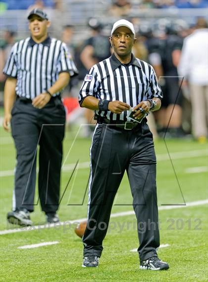Thumbnail 2 in Brennan vs. Cedar Park (UIL 4A Division 2 Quarterfinal Playoff) photogallery.