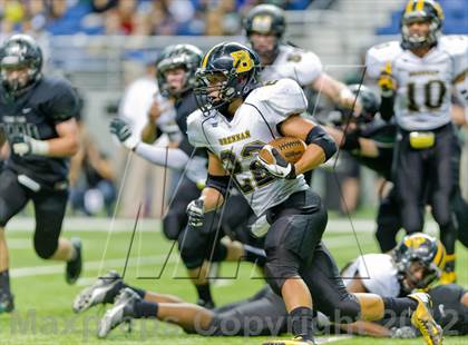 Thumbnail 3 in Brennan vs. Cedar Park (UIL 4A Division 2 Quarterfinal Playoff) photogallery.