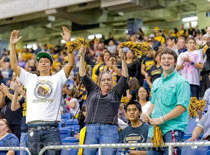 Thumbnail 1 in Brennan vs. Cedar Park (UIL 4A Division 2 Quarterfinal Playoff) photogallery.