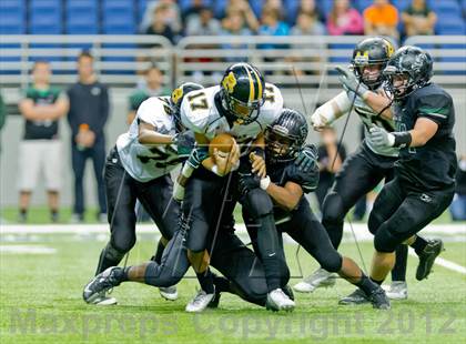 Thumbnail 3 in Brennan vs. Cedar Park (UIL 4A Division 2 Quarterfinal Playoff) photogallery.