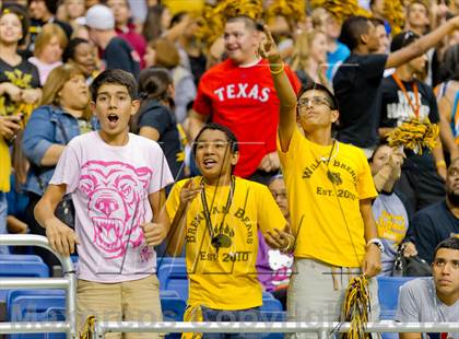 Thumbnail 3 in Brennan vs. Cedar Park (UIL 4A Division 2 Quarterfinal Playoff) photogallery.